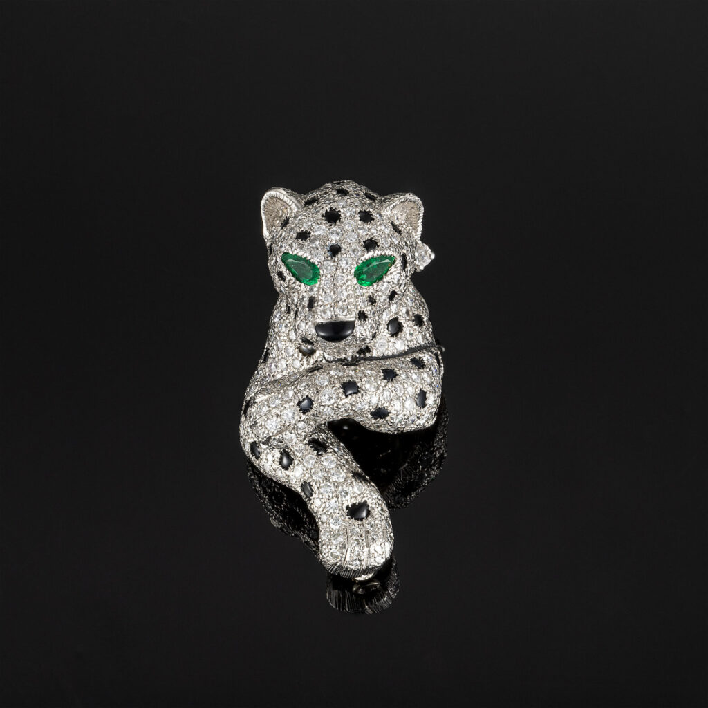 Cartier Paris ‘Panthere de Cartier’ Clip Brooch with Emerald and Onyx