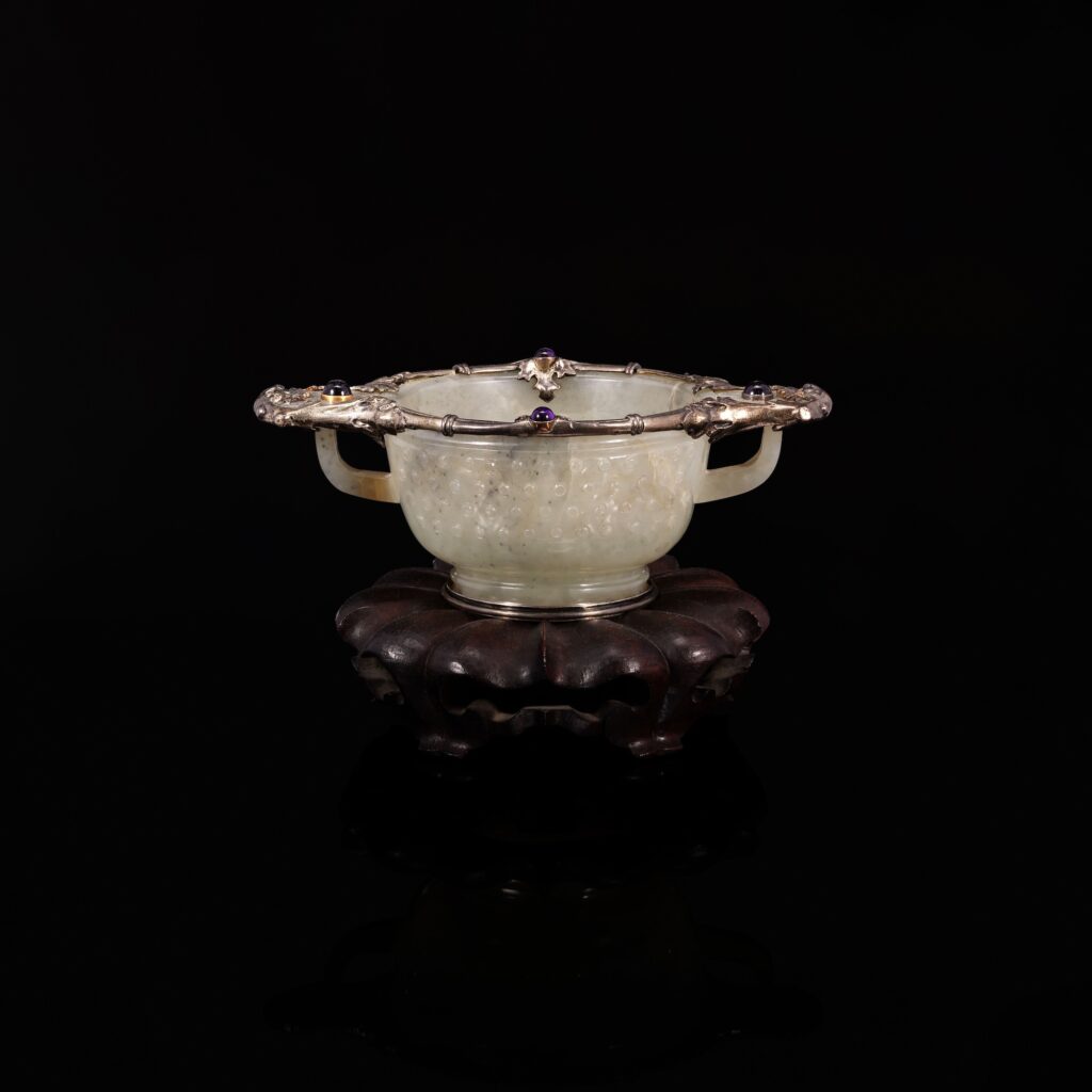 Silver and jade cup with amethyst, base in wood by Boucheron
