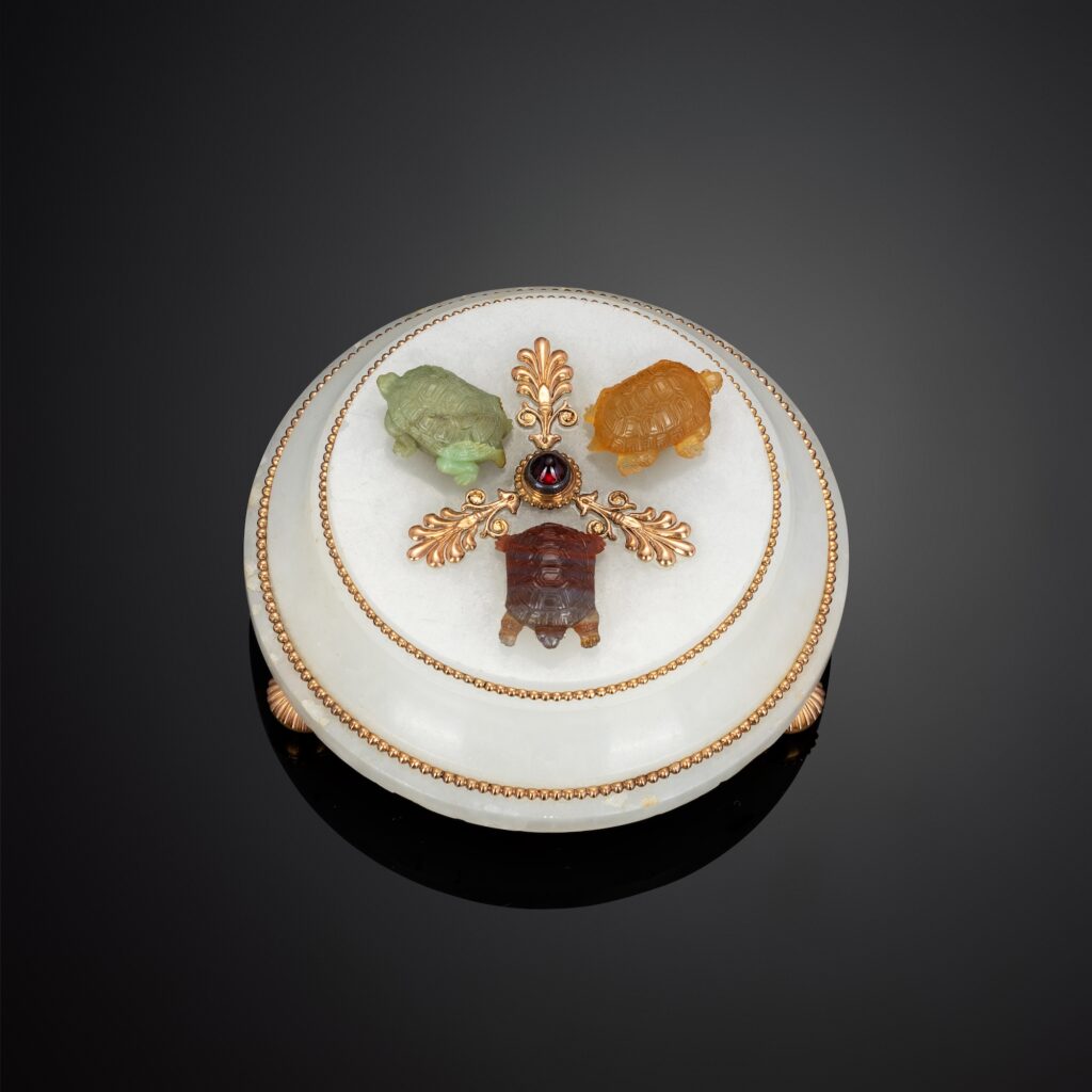 Fabergé Agate, Bowenite and Garnet Three Turtles Bell Push in 14k Yellow Gold