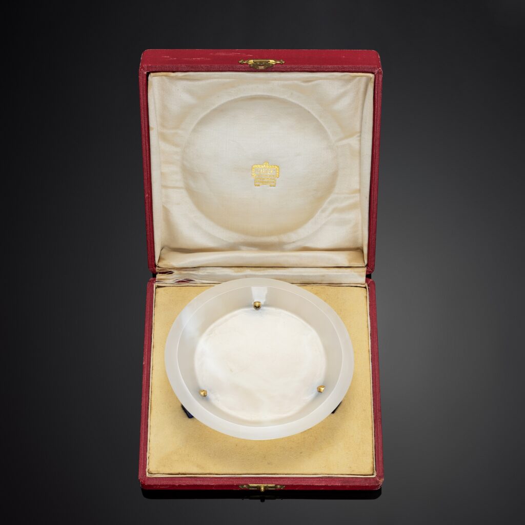 Cartier Art Deco White Jade and Lapis Dish, circa 1926