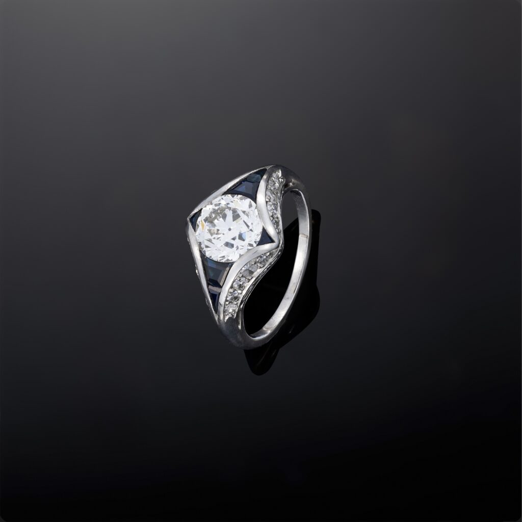 Diamond and Sapphire Ring in Platinum