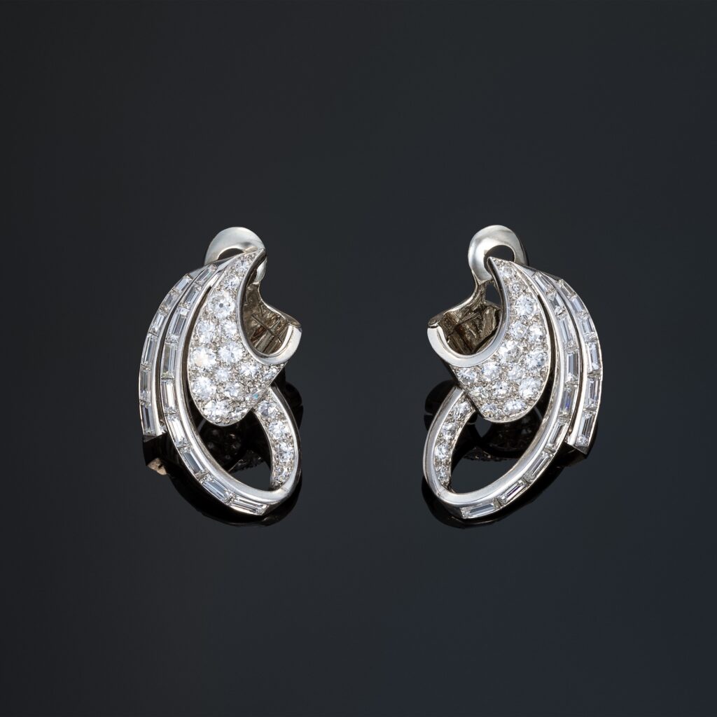 Van Cleef & Arpels (VCA) Art Deco Diamond Ear Clips in Platinum, circa 1945