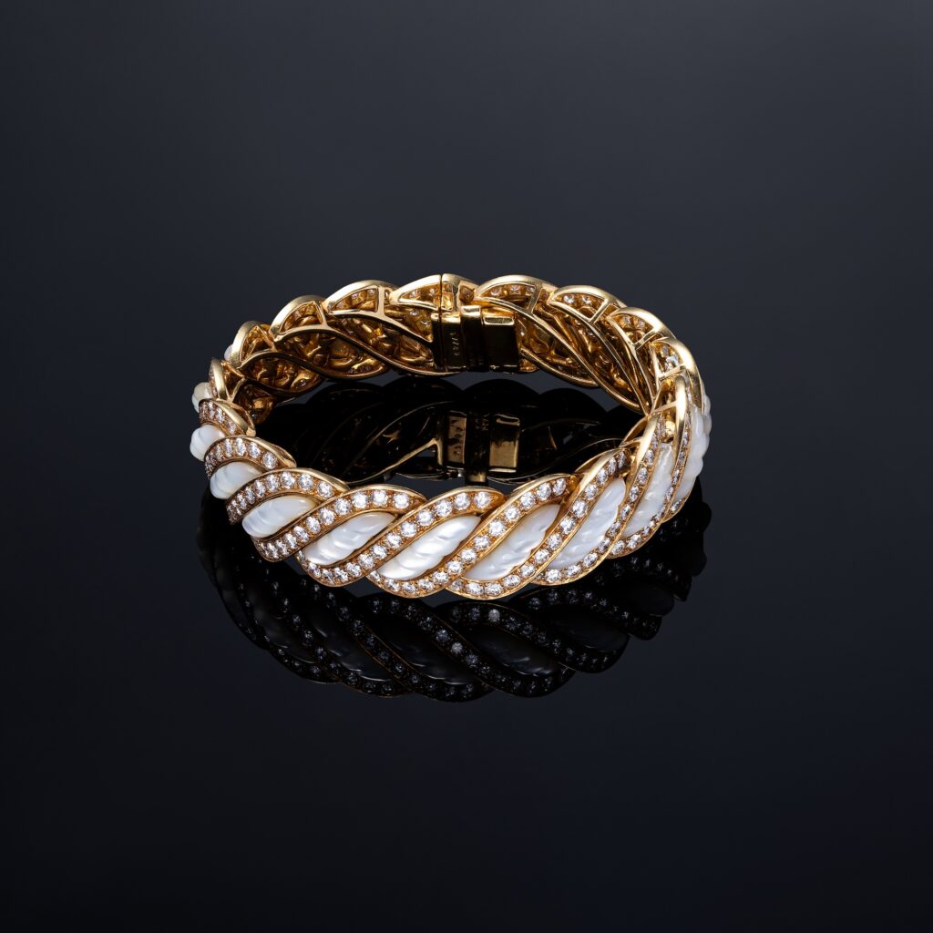 Mauboussin Mother-of-Pearl and Diamond Bracelet in 18k Yellow Gold